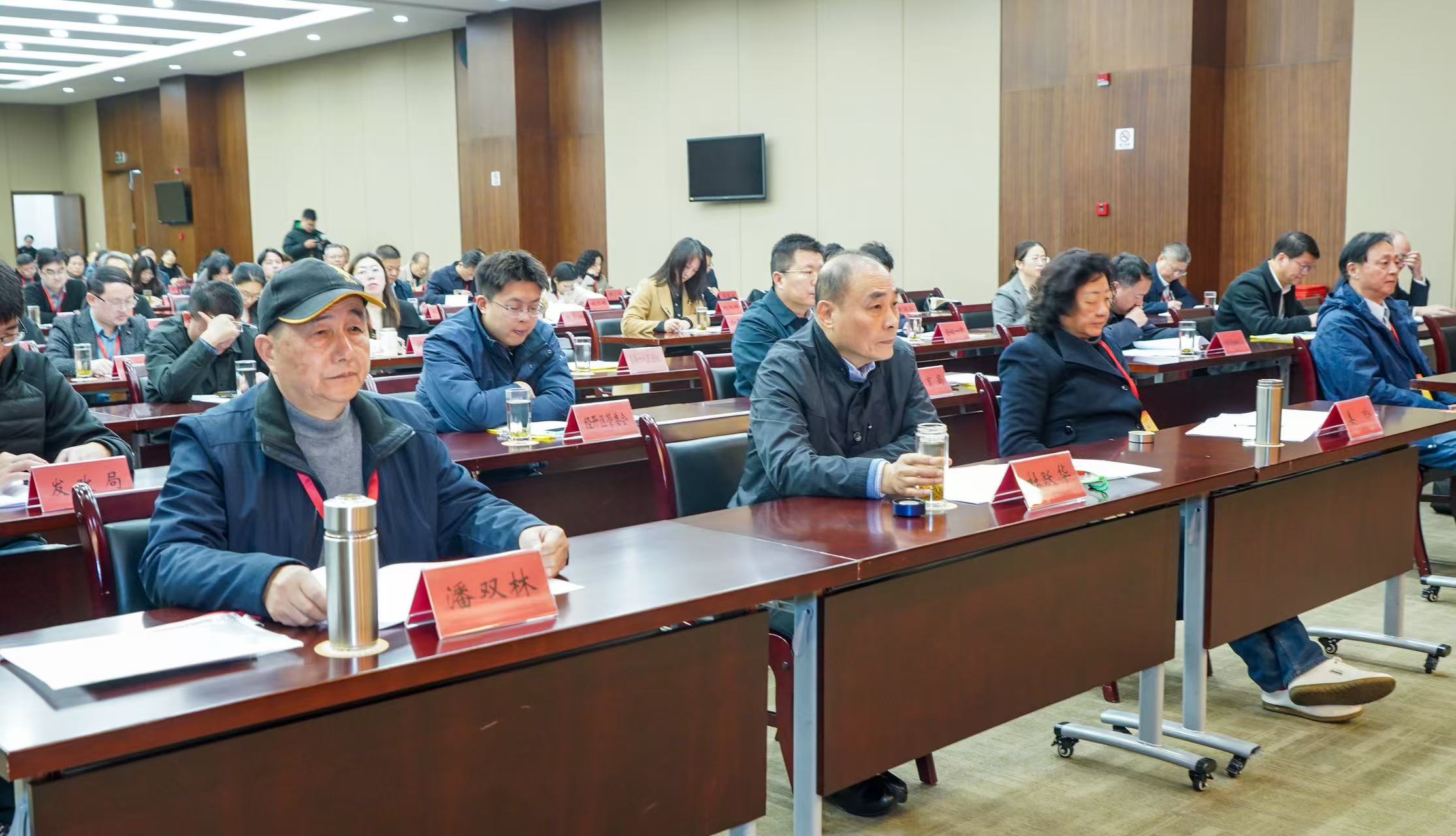 2151ad4ef145b797b8330cb7baccf243