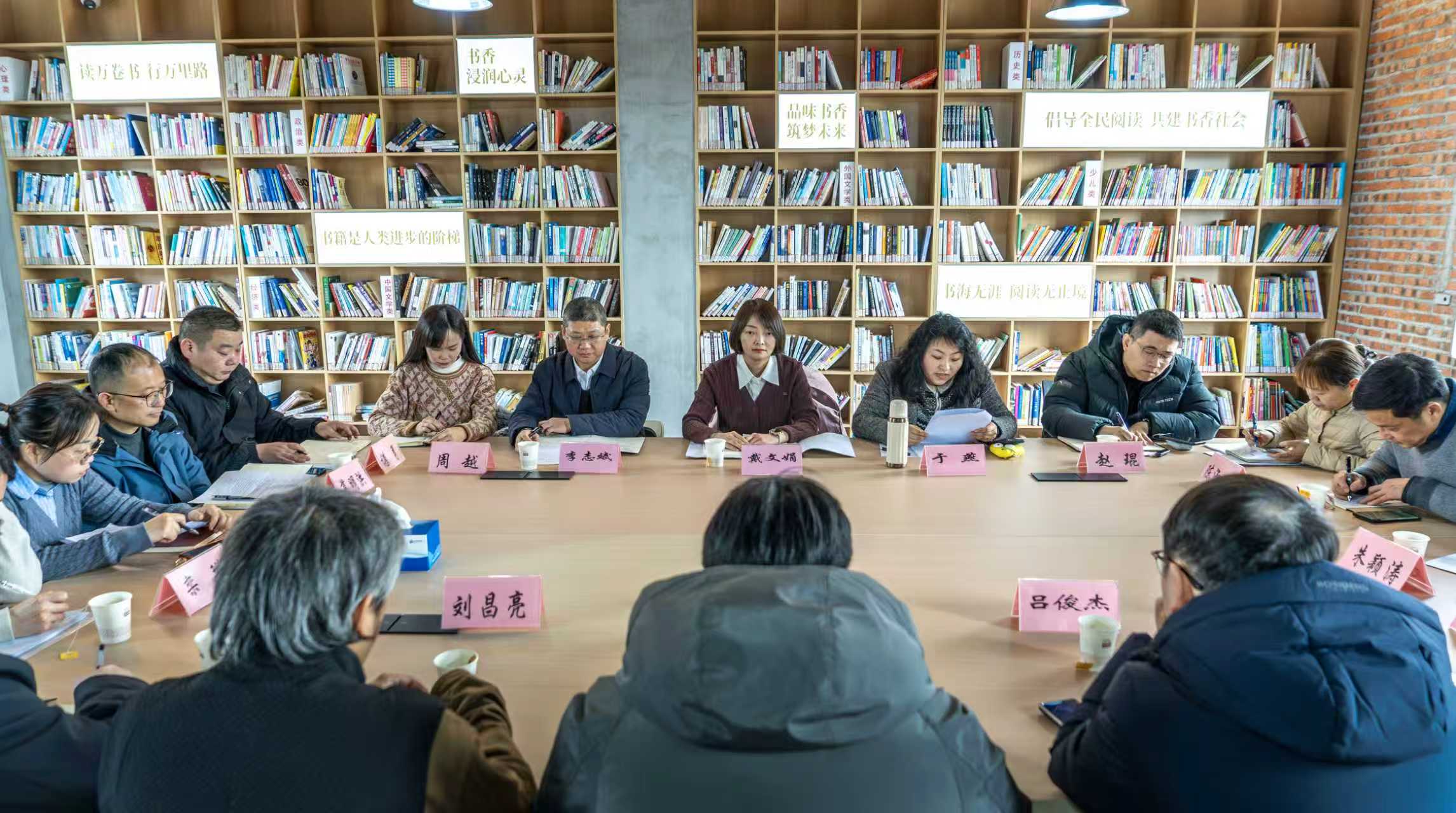 2452ea37bb1b485cbe416c22bfc9390a