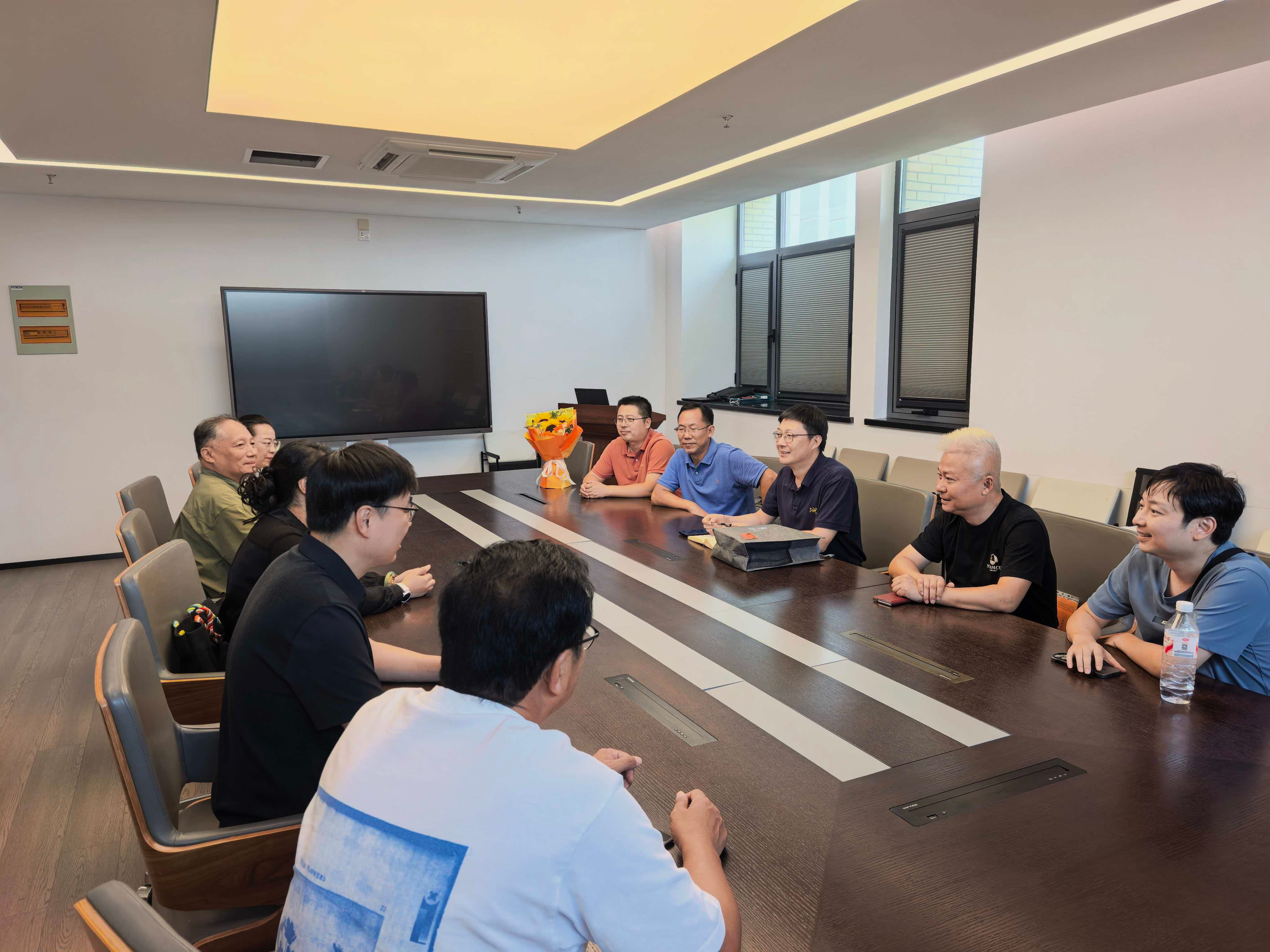 民盟江南大学基层委员会工作会议合影
